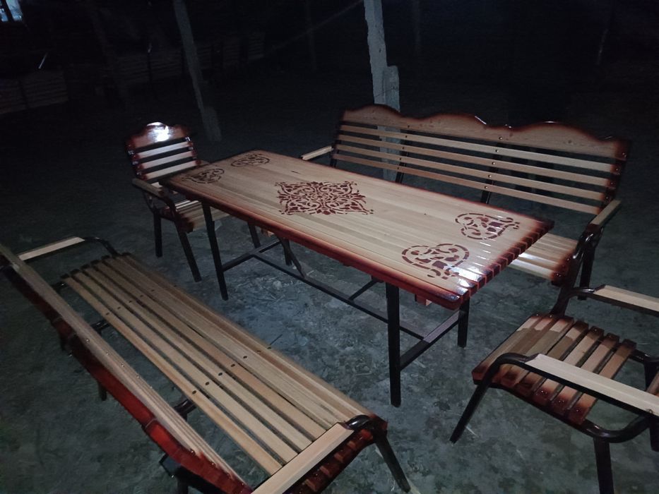 Dachni stullar juda sifatli