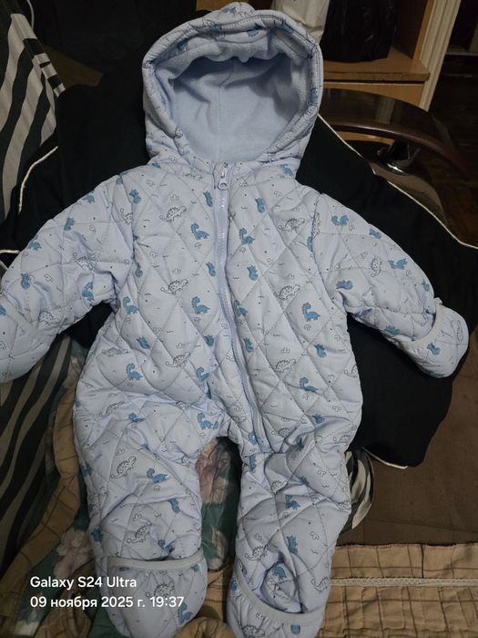 Продам детский комбинезон
