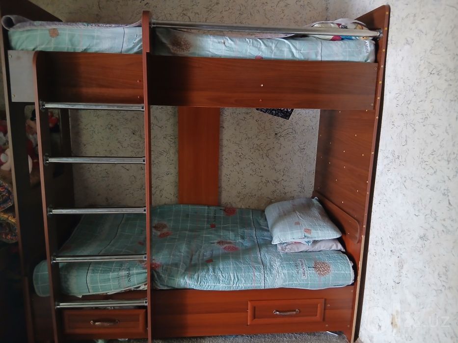 2 etajli karavot 1 ta matrasi bor