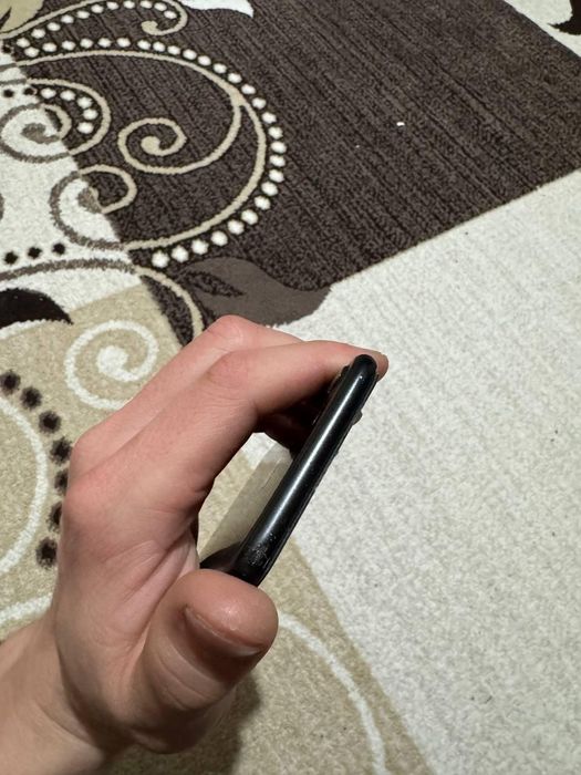 Продам Айфон 7 128 гб