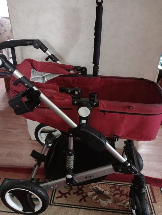 Новый коляска очень хорошом качестве