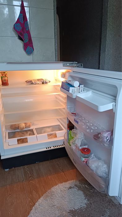 Продам мини барный холодильник