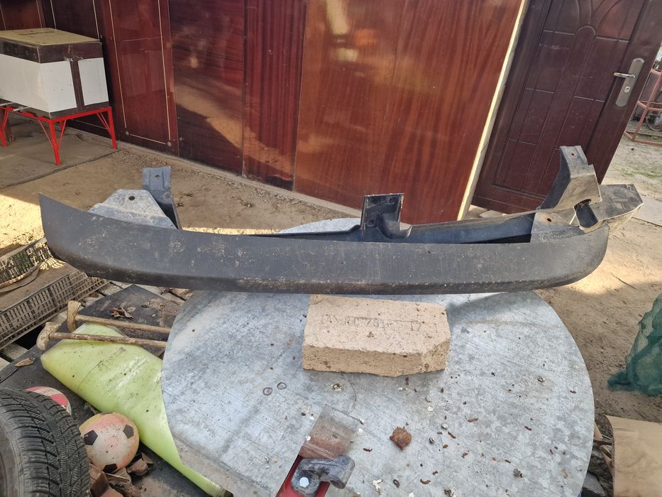 Armatura și fusta bara spate focus break 2010