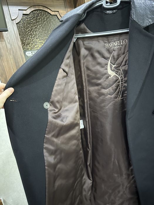 Palto yengi kiyilmagan razmer 42