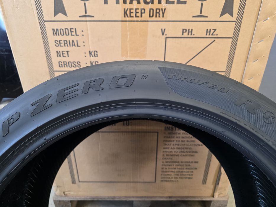 285/40/22 & 325/35/22 4бр.PIRELLI P ZERO TROFEO R-Неразличими от НОВИ
