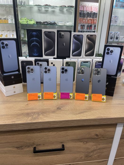 Продам айфон гарантия есть доставка есть