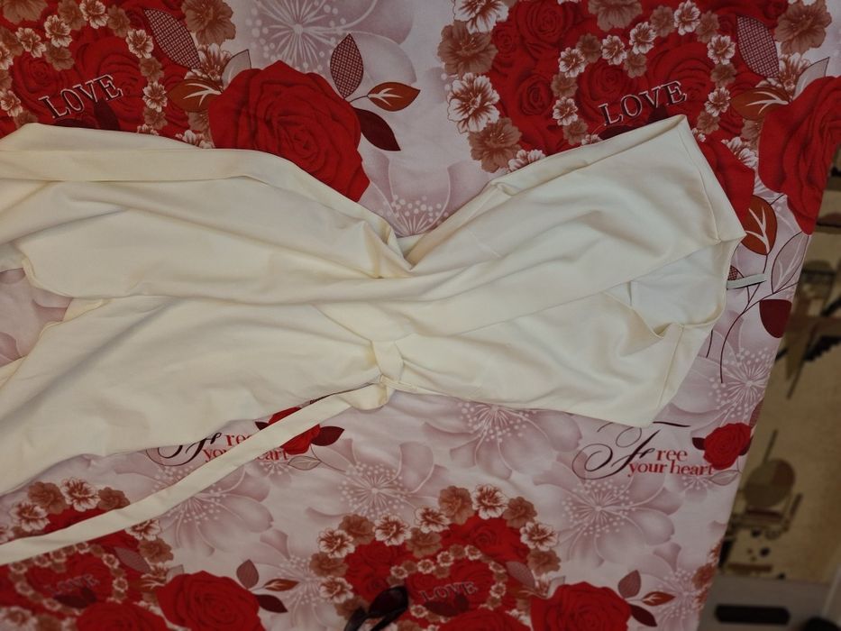 Salopeta alba,eleganta