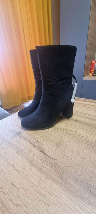 Дамски  боти  нови велур