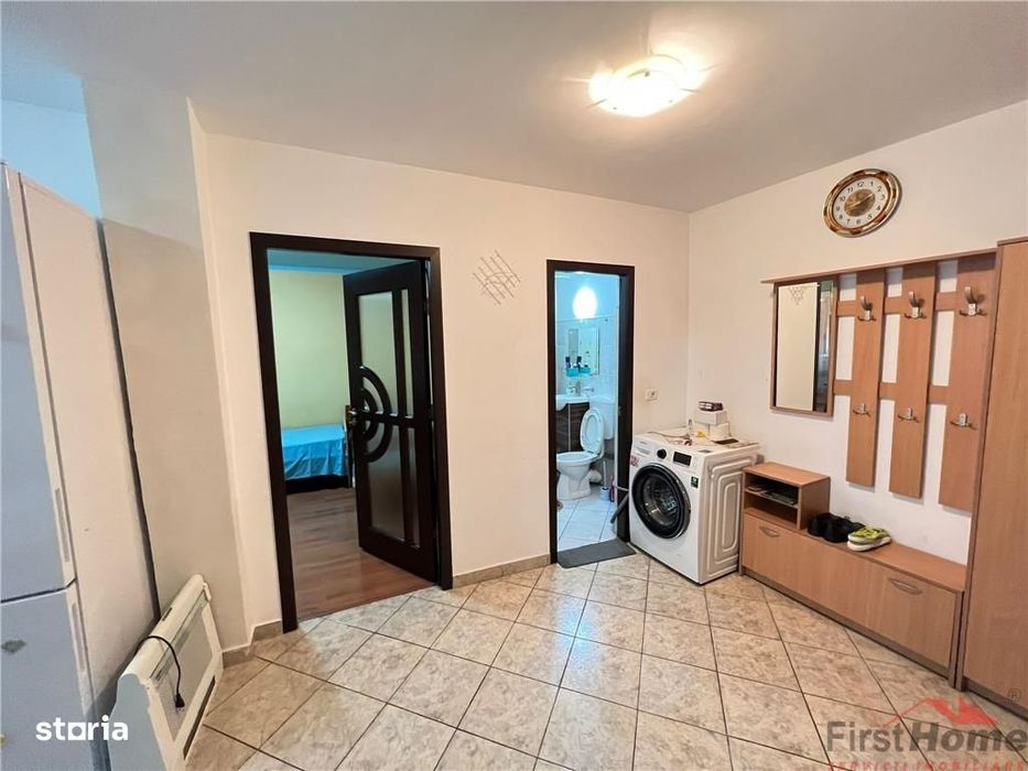 Apartament 2 camere, hol patrat, logie + balcon, zona Razboieni