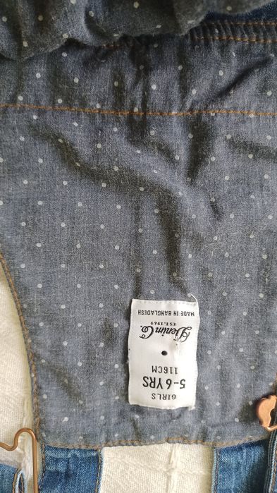 детски дънки и дънкови  гащеризончета за 4-5г