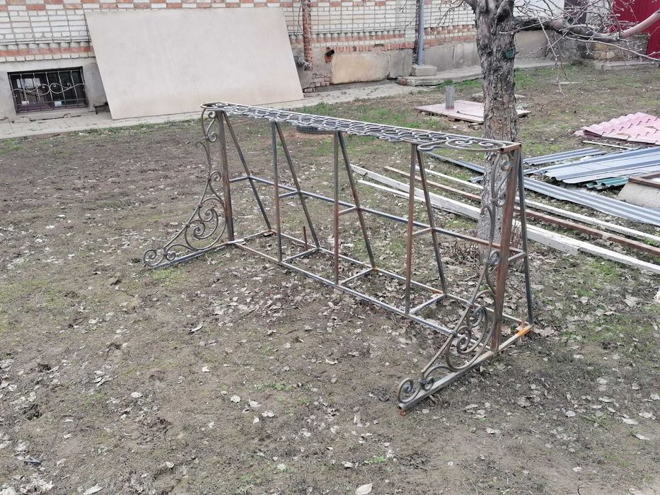 Навес для входной двери