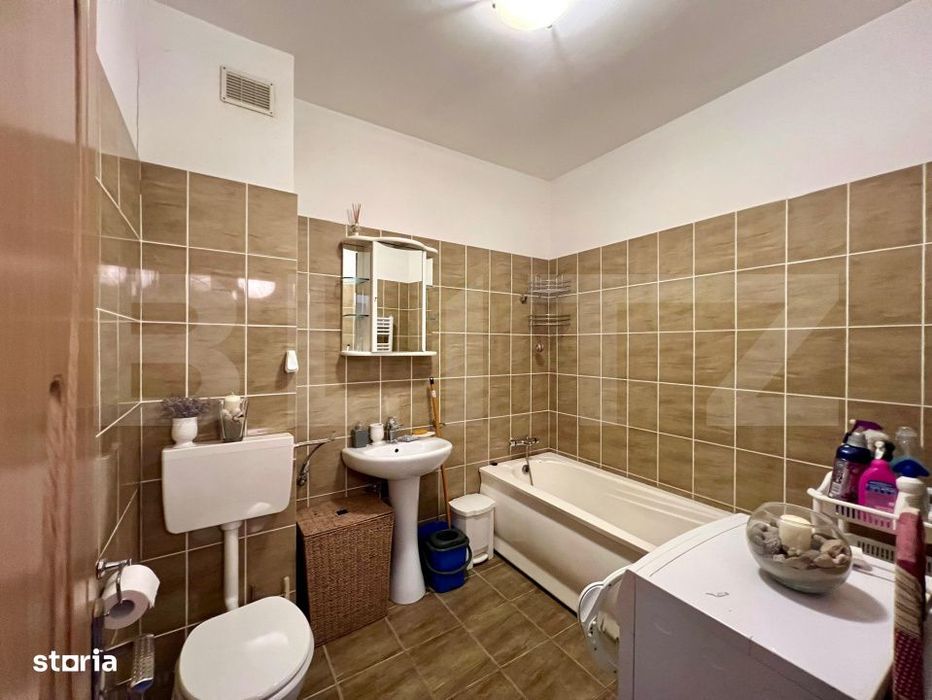 Apartament 2 camere mobilat utilat, parcare CF, lift, intermediar, zon