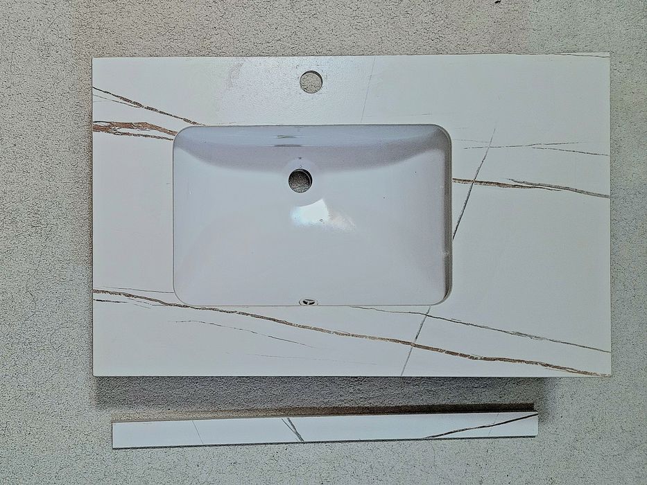 Vând lavoar de baie