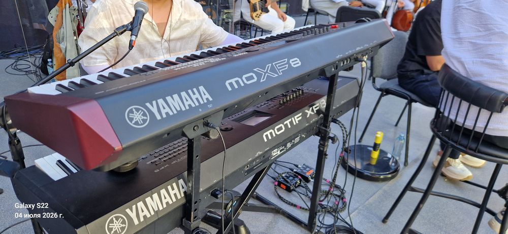 Yamaha moXF8 ,синтезатор,клавиши