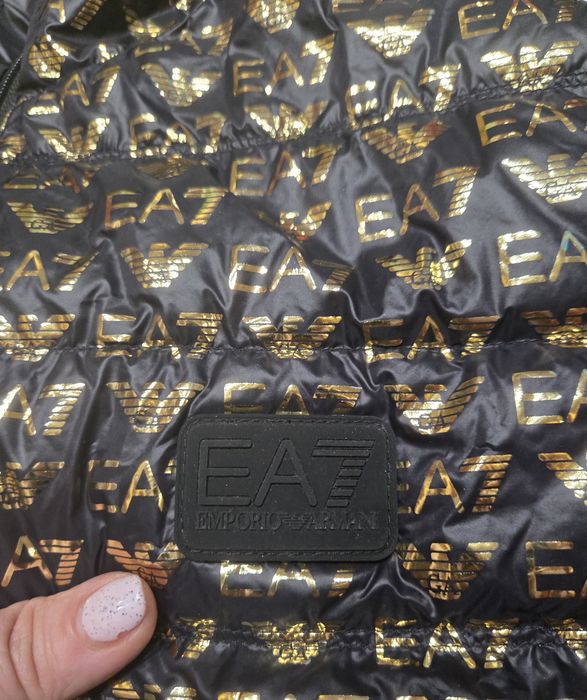 Оригинални якета Emporio Armani EA7