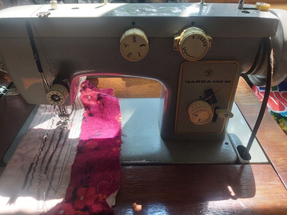 Продам Швейную машину