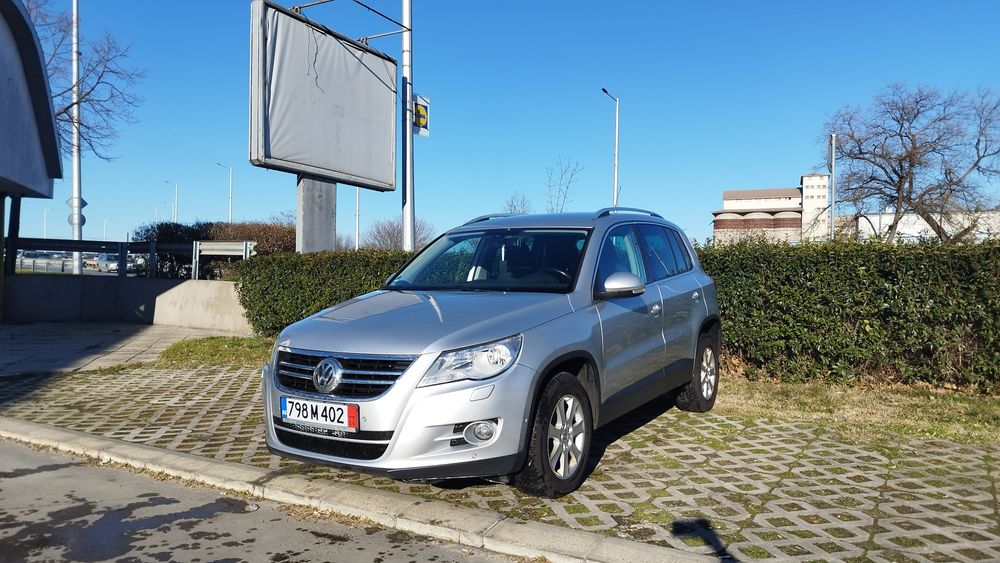 Фолксваген Тигуан,Team 1.4TSI 150 кс бензин SUV 
2011 г (1