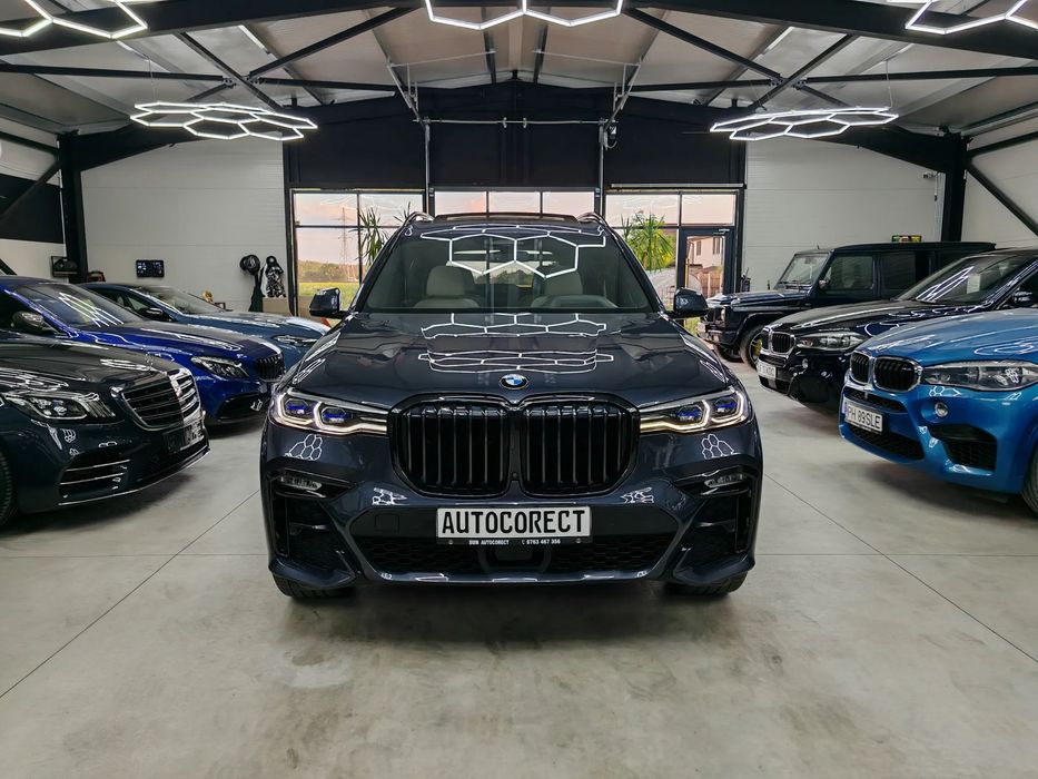 BMW X7 4.0i Individual 6 locuri/Panoramic Sky+Trapa/Masaj/Ventilație/Webasto