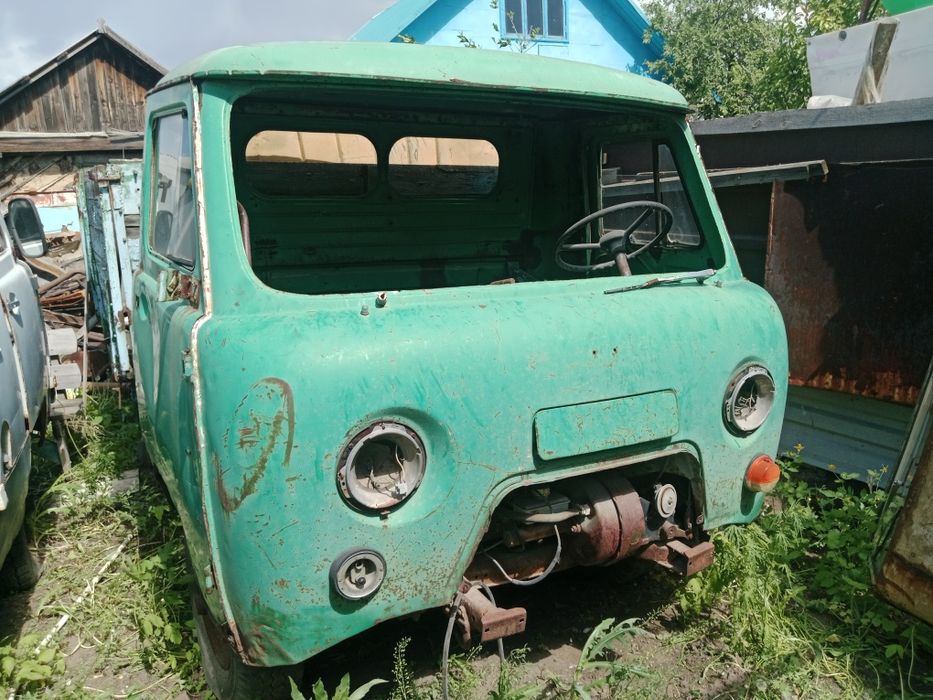 Продам УАЗ 3303 (бортовой)