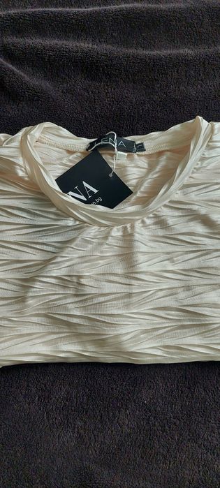 Нови блузи с къс ръкав