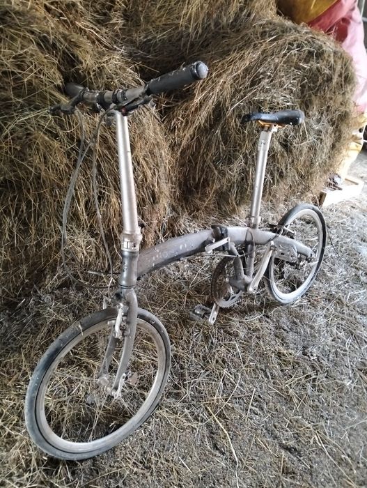 Vând bicicleta pliabila