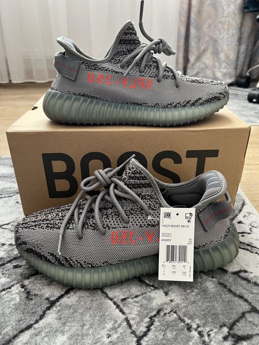 Yeezy 350 revers beluga