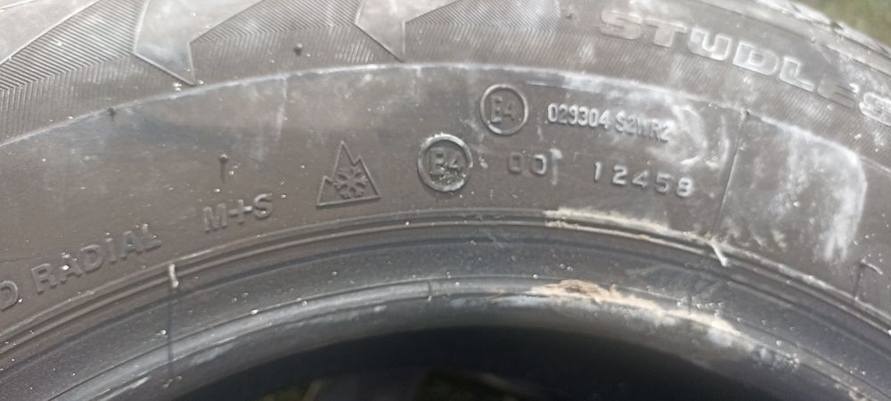 Anvelope 215/65/16 blizzak