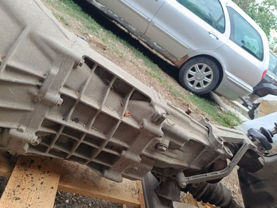 Ръчна Скоростна кутия 6 степена от Лексус ис200 2001г