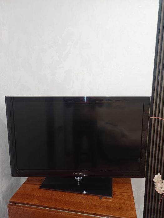 Продам телевизор