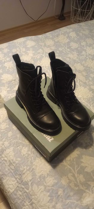 Нови кубинки TENDENZ, естествена кожа, Номер 36, но отговаря на 37.