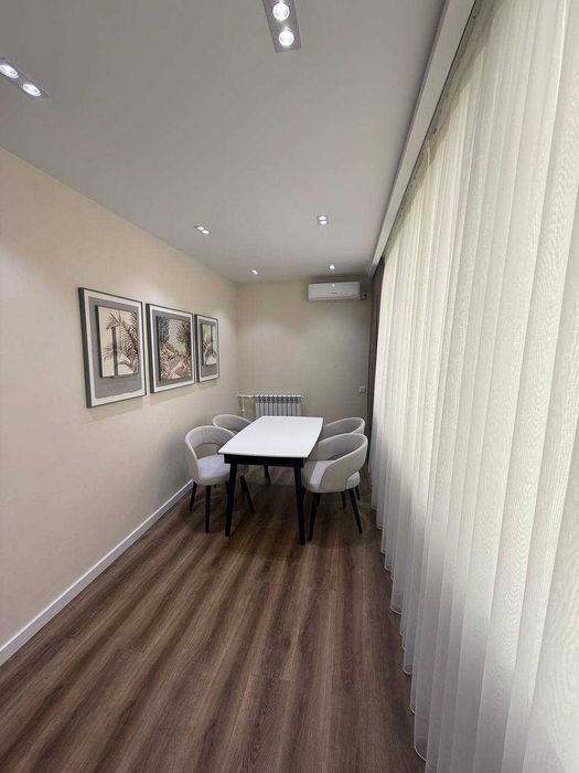 Продается Квартира на Ц-2 Аллея гоголя, 1в2/3/4, р-н М.Улугбек.