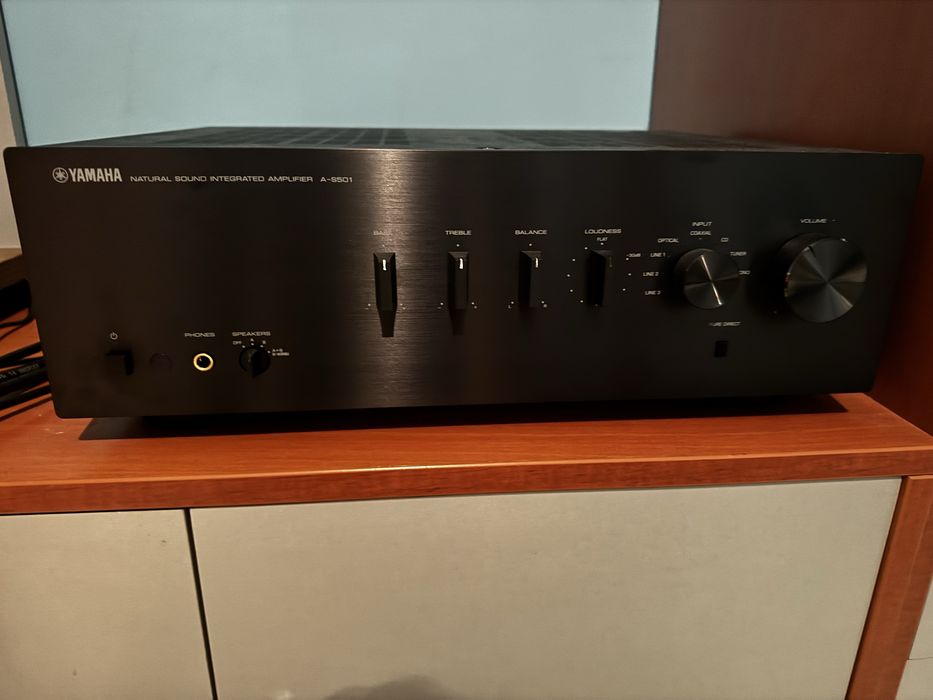 Интегриран усилвател Yamaha AS501