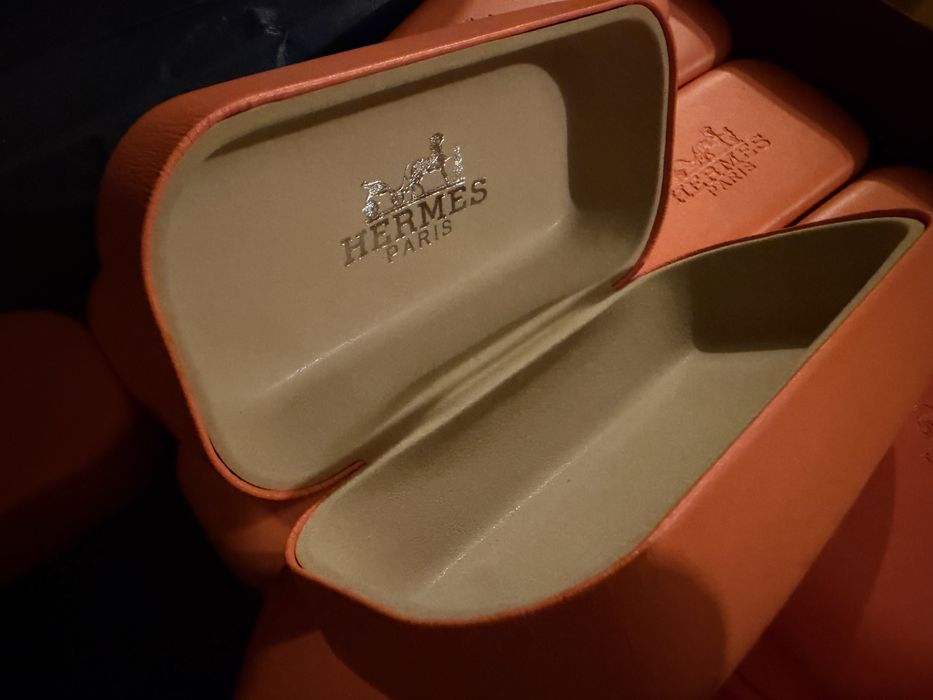 Футляры для очков