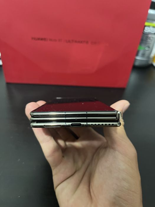 Huawei xt mate ultimate design