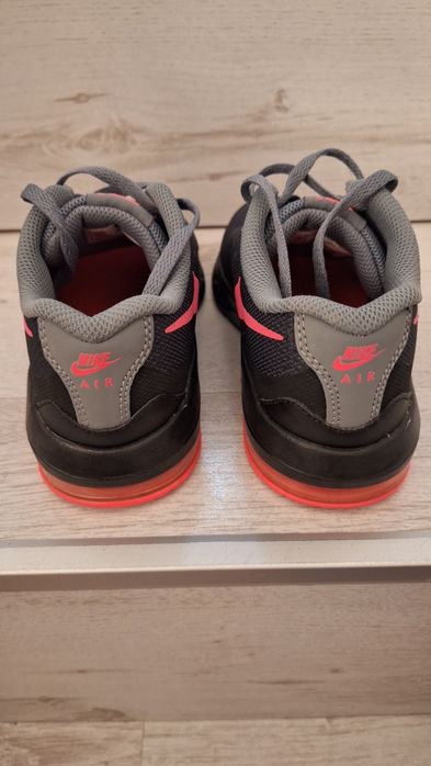 Нови маратонки Nike 35  номер