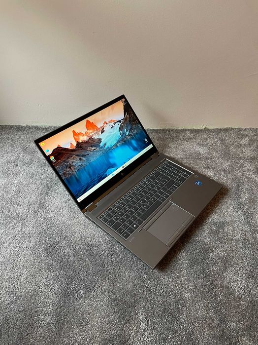 i7 - 11850H, RTX 3000 6GB, 32GB RAM, 1TB NVMe SSD M.2 - HP Zbook Fury G8 - 15.6'' IPS FHD