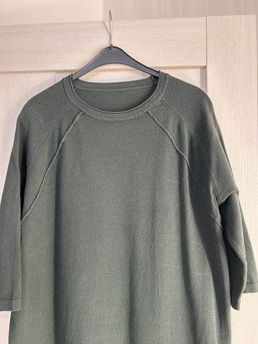 Кофточка и платье зеленого цвета