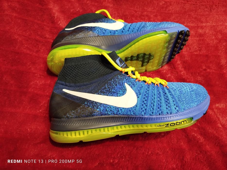 Nike Zoom-маратонки с чорап 39 номер