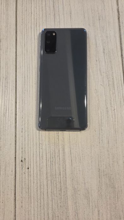 Samsung Galaxy S20 - stare excelenta