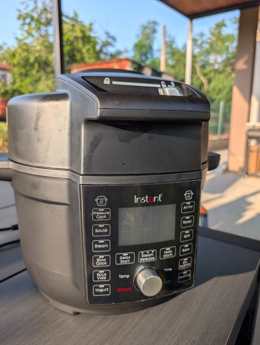 Instant Pot Duo Crisp Ultimate Lid multi-cooker and air fryer combo