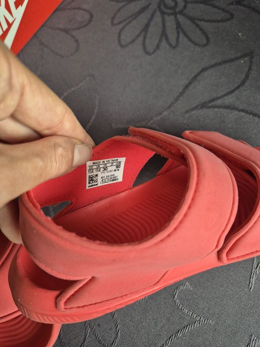 Детски сандали nike 26 и adidas 30