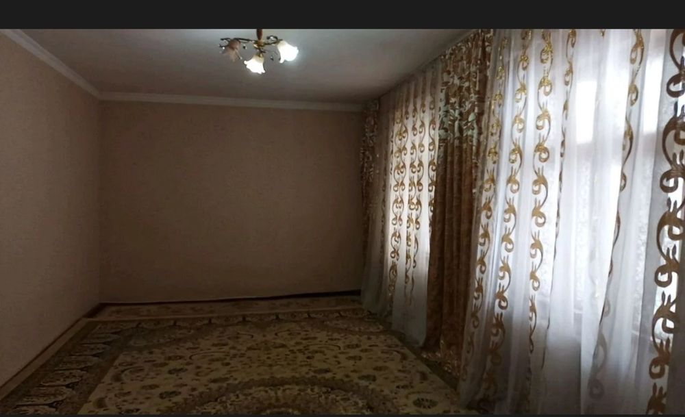 Hovli uy srochno sotiladi