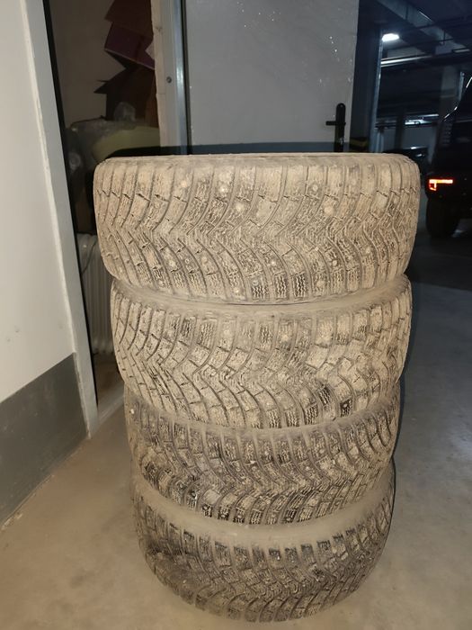 Зимние шины Michelin 205/55 R16