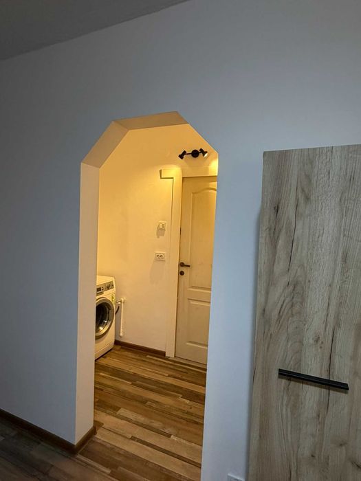 De închiriat - Apartament 2 camere Breaza, zona blocuri Liceul Militar