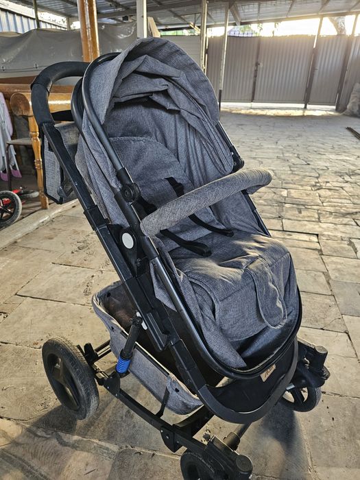 Продам Коляску-качалку 3 в 1