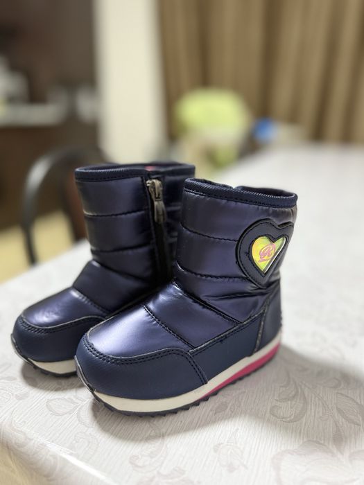 Зимняя обувь дутики