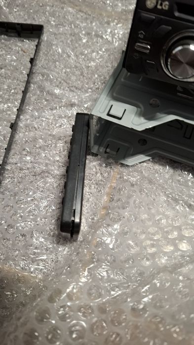 Авто радио LG с usb и блутут