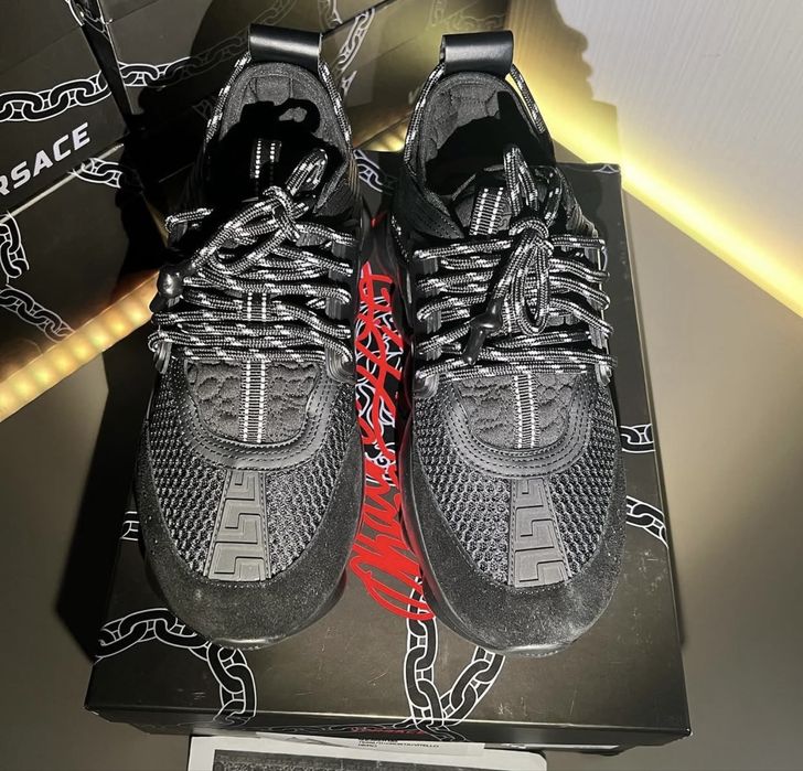 Adidasi versace chain reaction