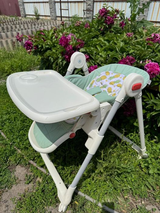 Продам детский стульчик llovi