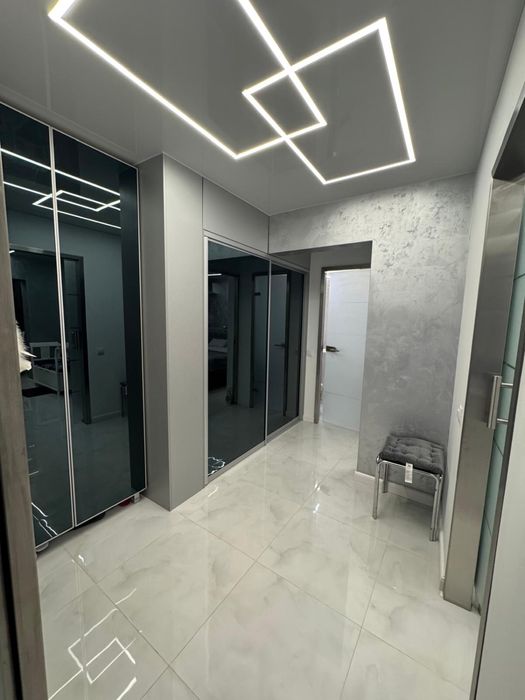 Vand apartament 2 camere